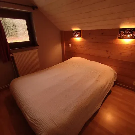 A L'oree Du Bois Nyaraló