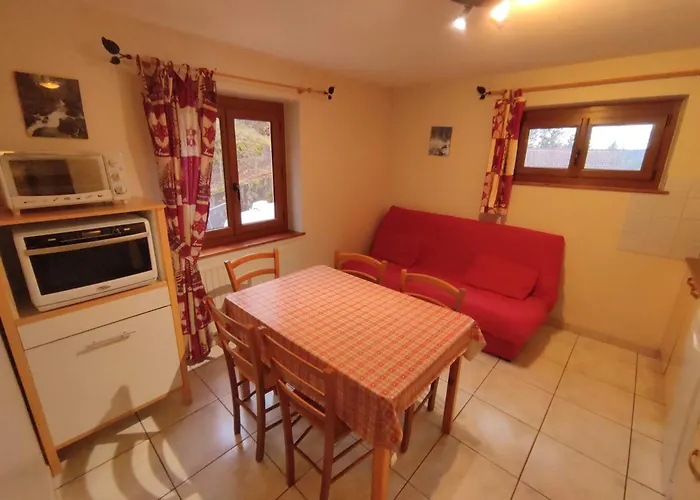 A L'orée Du Bois * Dommartin-lès-Remiremont